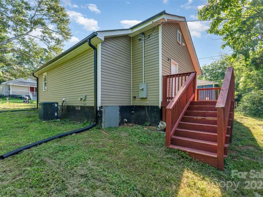 408 Orange Street, Shelby, NC 28150.  MLS# CAR4272889, YatesRealty ID 30894. 