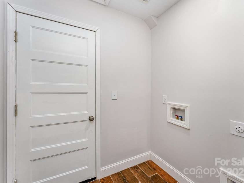 408 Orange Street, Shelby, NC 28150.  MLS# CAR4272889, YatesRealty ID 30894. Washer & Dryer Hookup