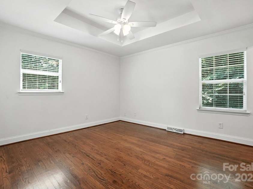 2528 Arnold Drive, Charlotte, NC 28205.  MLS# CAR4277706, YatesRealty ID 30895. Primary bedroom