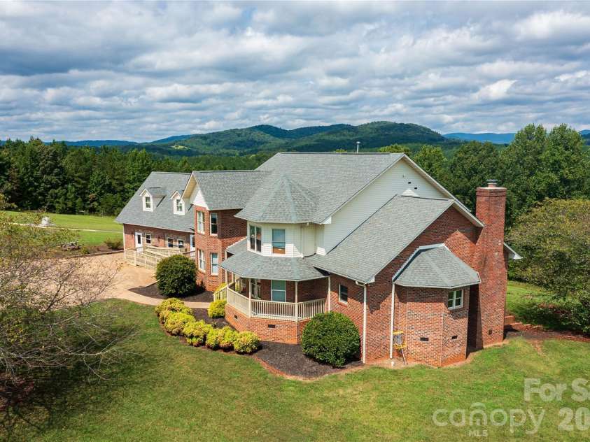 517 Cub Creek Road, Ellenboro, NC 28040.  MLS# CAR4394217, YatesRealty ID 30895. 