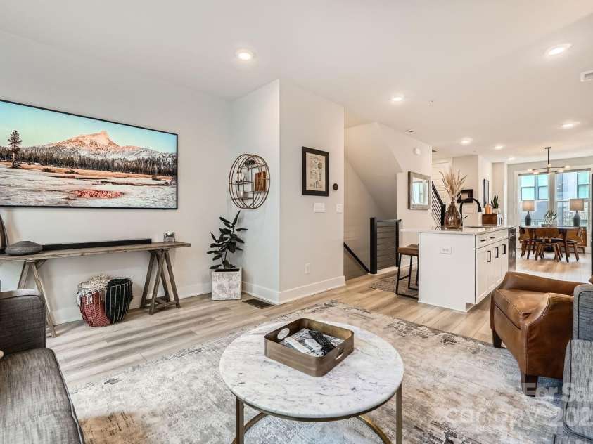 5007 Tiny Lane, Charlotte, NC 28203.  MLS# CAR4281564, YatesRealty ID 30898. 