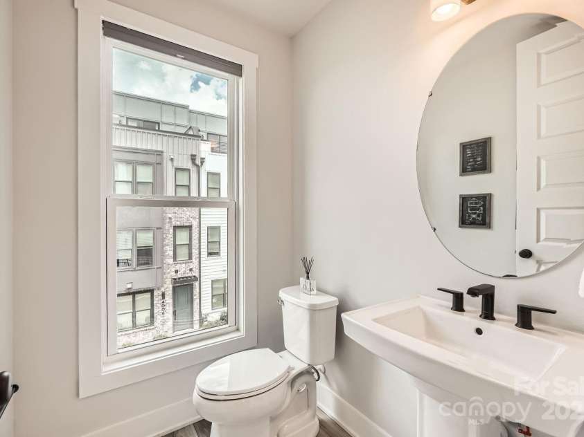 5007 Tiny Lane, Charlotte, NC 28203.  MLS# CAR4281564, YatesRealty ID 30898. 