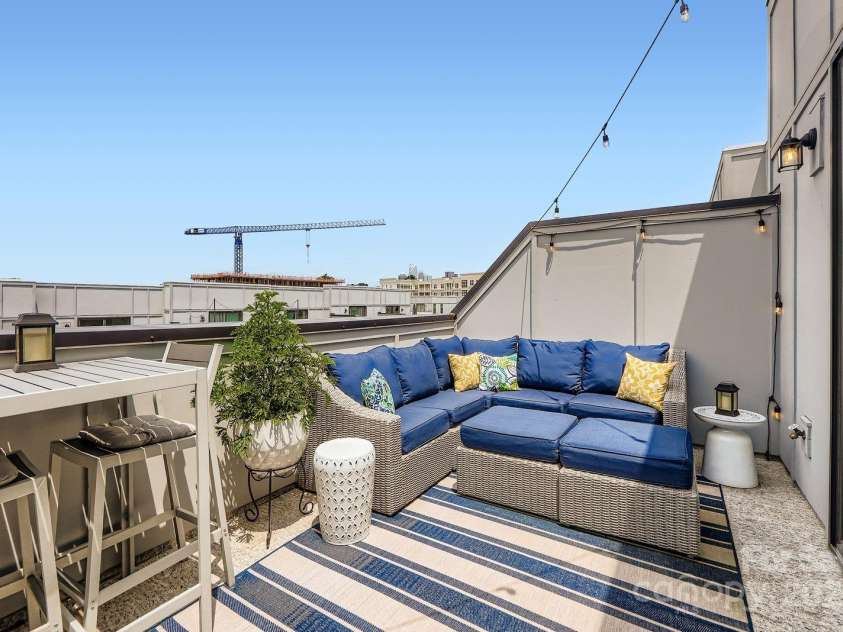 5007 Tiny Lane, Charlotte, NC 28203.  MLS# CAR4281564, YatesRealty ID 30898. 