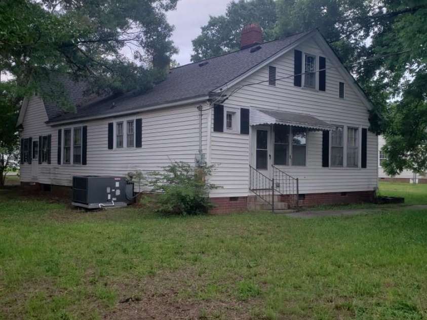 602 Mchord Street, Chester, SC 29706.  MLS# CAR4394383, YatesRealty ID 30898. 