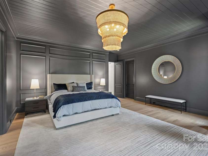 3021 Kings Manor Drive, Matthews, NC 28104.  MLS# CAR4281190, YatesRealty ID 30899. 