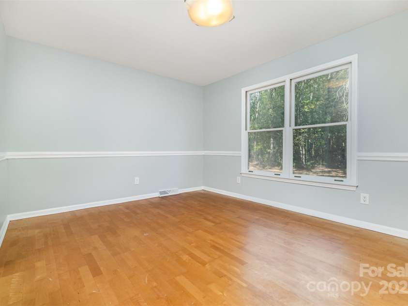 4529 Creemore Drive, Charlotte, NC 28213.  MLS# CAR4303833, YatesRealty ID 309. 