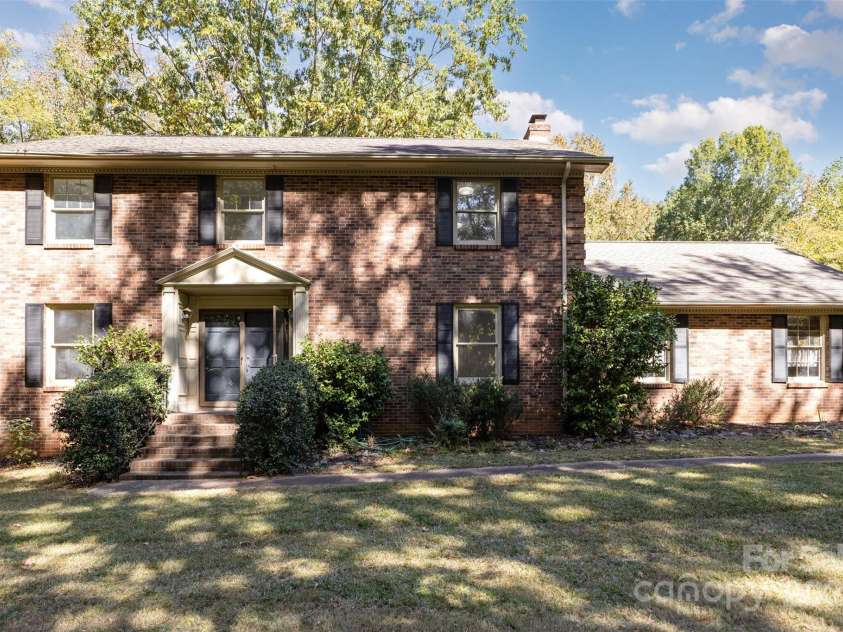 4529 Creemore Drive, Charlotte, NC 28213.  MLS# CAR4303833, YatesRealty ID 309. 