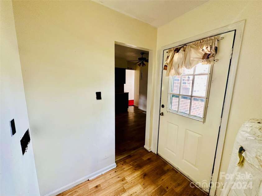 612 Dr Martin Luther King Jr Avenue, Enfield, NC 27823.  MLS# CAR4145152, YatesRealty ID 309. Mud Room/Laundry Room