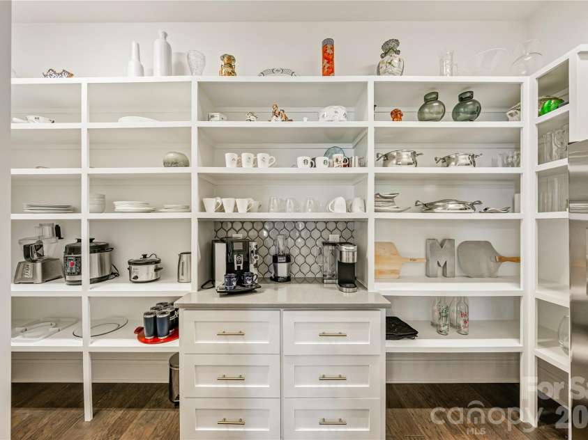 15910 Heath Aster Way, Davidson, NC 28036.  MLS# CAR4334328, YatesRealty ID 3090. 