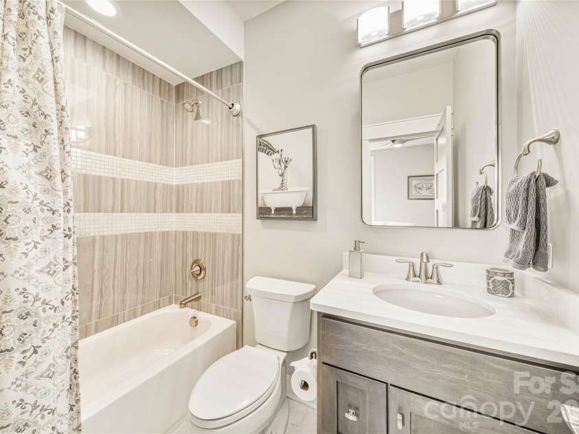 15910 Heath Aster Way, Davidson, NC 28036.  MLS# CAR4334328, YatesRealty ID 3090. 