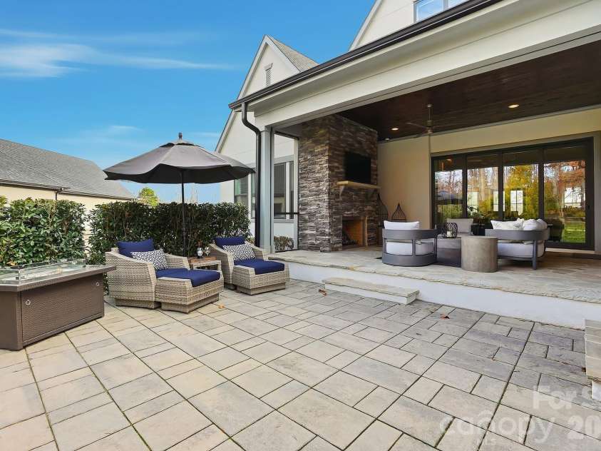 15910 Heath Aster Way, Davidson, NC 28036.  MLS# CAR4334328, YatesRealty ID 3090. 