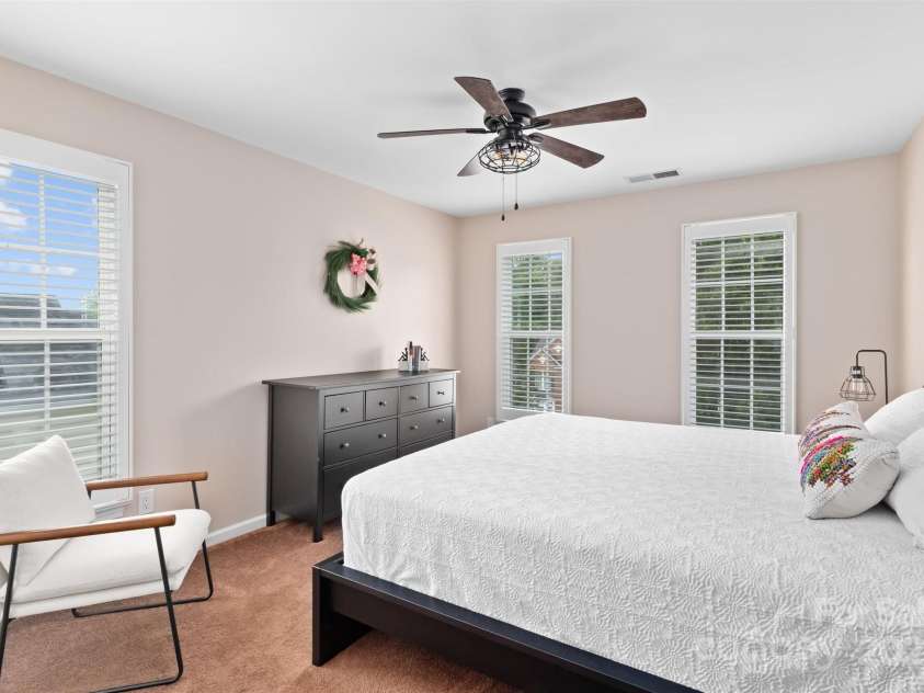 164 Flowering Grove Lane, Mooresville, NC 28115.  MLS# CAR4278355, YatesRealty ID 30900. 