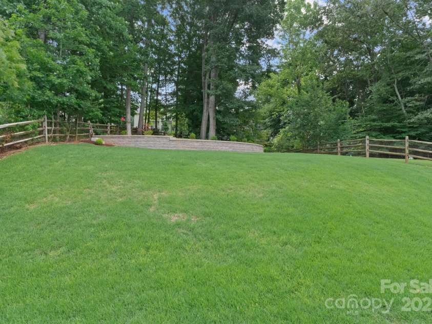 164 Flowering Grove Lane, Mooresville, NC 28115.  MLS# CAR4278355, YatesRealty ID 30900. 