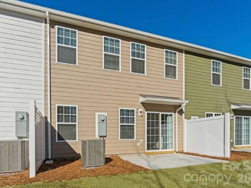 4132 Olympus Avenue, Gastonia, NC 28052.  MLS# CAR4382484, YatesRealty ID 30902. 
