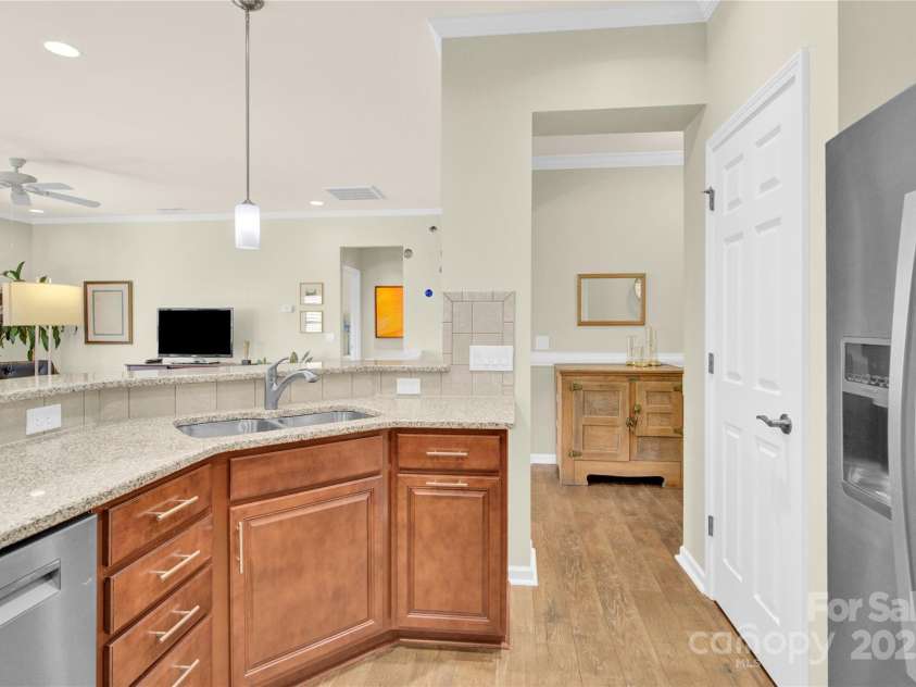 7028 Kitty Hawk Lane, Fort Mill, SC 29707.  MLS# CAR4285011, YatesRealty ID 30903. The Refrigerator remains.