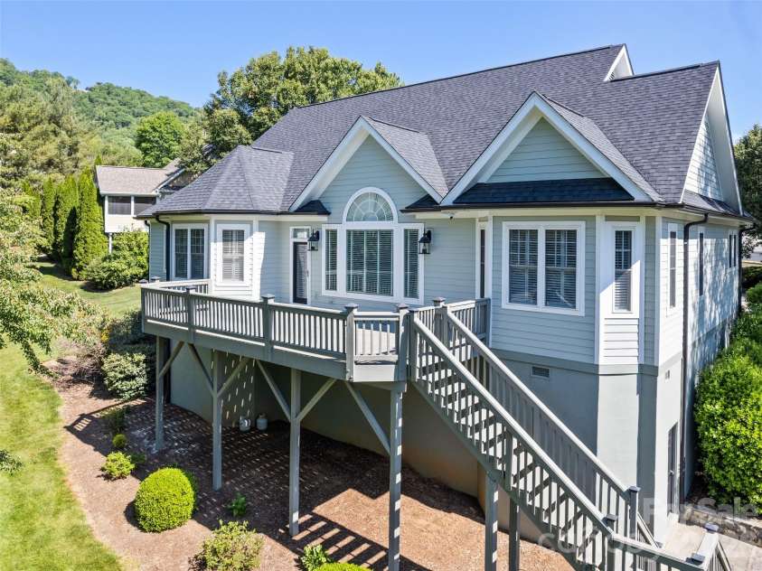 5 Split Creek Court, Mills River, NC 28759.  MLS# CAR4380812, YatesRealty ID 30904. 