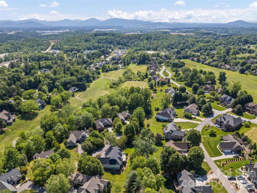 5 Split Creek Court, Mills River, NC 28759.  MLS# CAR4380812, YatesRealty ID 30904. 