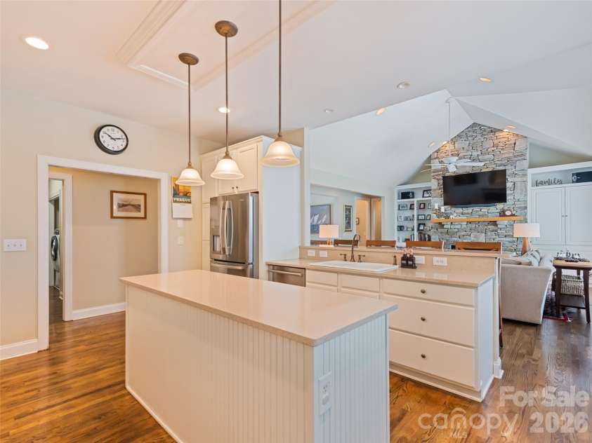 5 Split Creek Court, Mills River, NC 28759.  MLS# CAR4380812, YatesRealty ID 30904. 