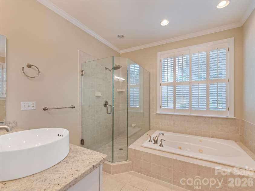 5 Split Creek Court, Mills River, NC 28759.  MLS# CAR4380812, YatesRealty ID 30904. 