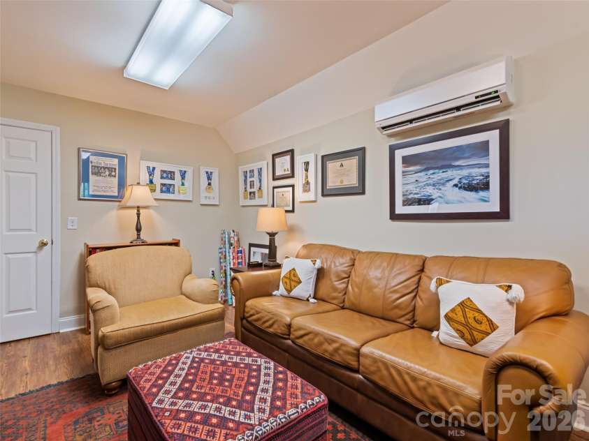 5 Split Creek Court, Mills River, NC 28759.  MLS# CAR4380812, YatesRealty ID 30904. 