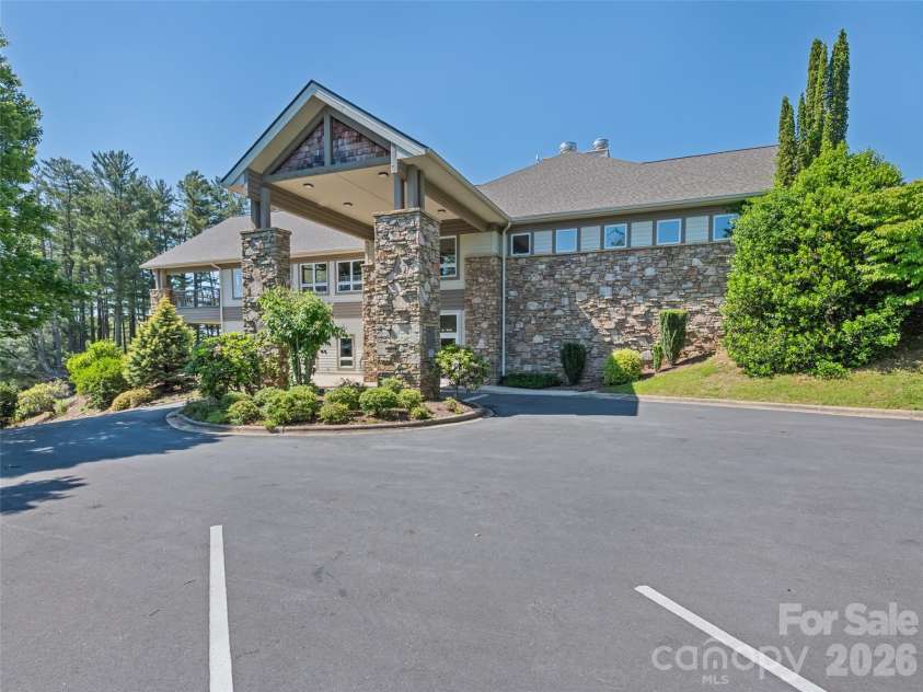 5 Split Creek Court, Mills River, NC 28759.  MLS# CAR4380812, YatesRealty ID 30904. 