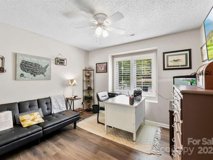 3084 River Ridge Drive, Gastonia, NC 28056.  MLS# CAR4286037, YatesRealty ID 30906. 