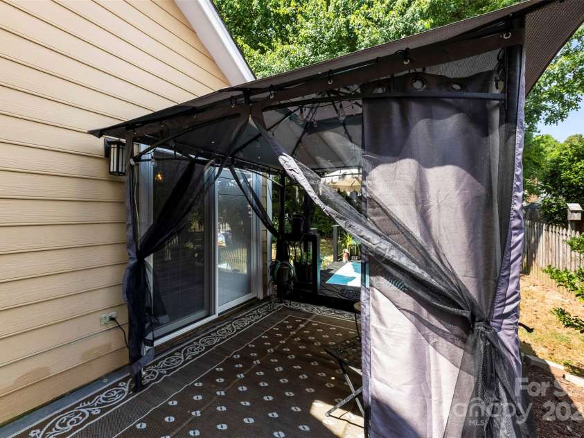 3084 River Ridge Drive, Gastonia, NC 28056.  MLS# CAR4286037, YatesRealty ID 30906. 