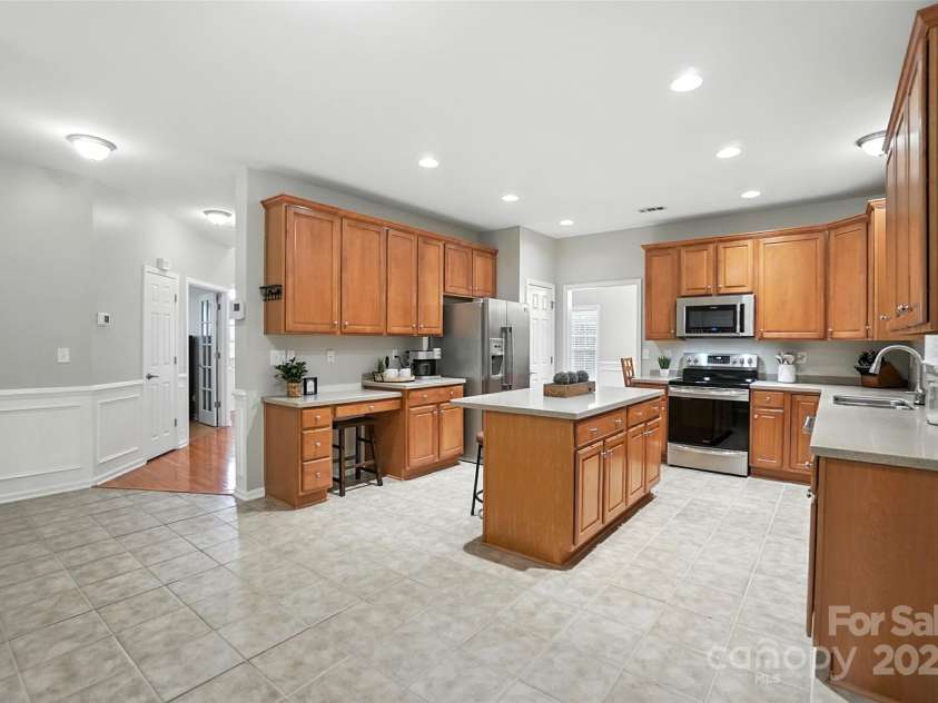 9901 Candlehill Drive, Mint Hill, NC 28227.  MLS# CAR4288229, YatesRealty ID 30907. 