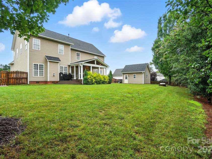 9901 Candlehill Drive, Mint Hill, NC 28227.  MLS# CAR4288229, YatesRealty ID 30907. 