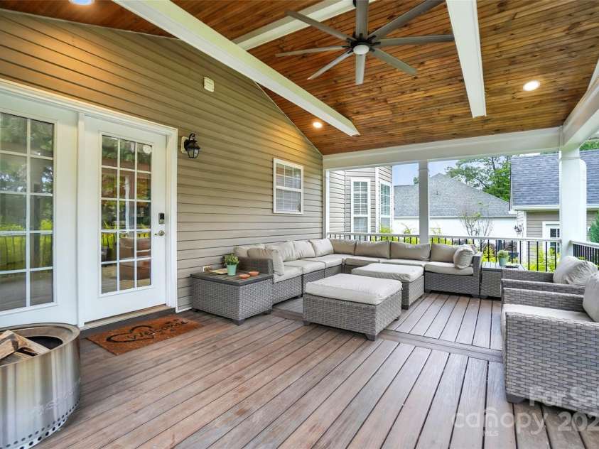 9901 Candlehill Drive, Mint Hill, NC 28227.  MLS# CAR4288229, YatesRealty ID 30907. 