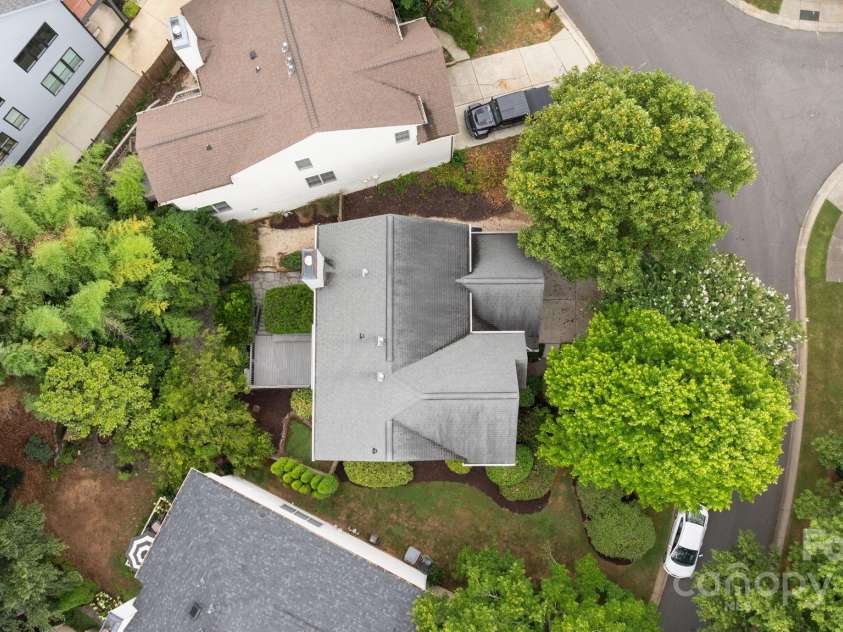 1904 Dearmon Drive, Charlotte, NC 28205.  MLS# CAR4267872, YatesRealty ID 30908. 