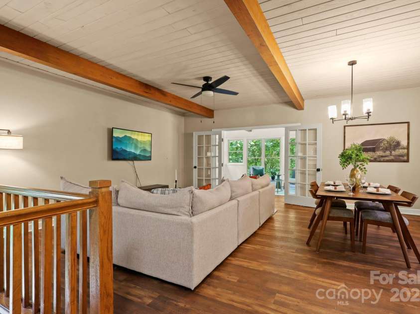 874 Cherokee Place, Lenoir, NC 28645.  MLS# CAR4288568, YatesRealty ID 30909. 