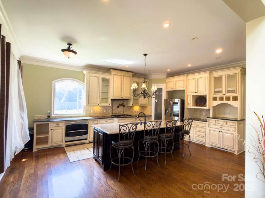 1132 Mt Holly Huntersville Road, Charlotte, NC 28214.  MLS# CAR4298460, YatesRealty ID 3091. 