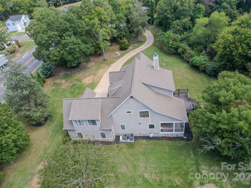 1132 Mt Holly Huntersville Road, Charlotte, NC 28214.  MLS# CAR4298460, YatesRealty ID 3091. 