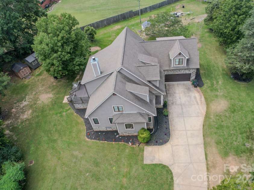 1132 Mt Holly Huntersville Road, Charlotte, NC 28214.  MLS# CAR4298460, YatesRealty ID 3091. 