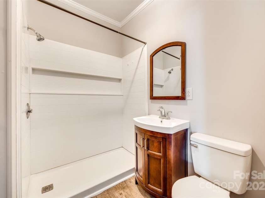 122 Quinn Avenue, Gastonia, NC 28054.  MLS# CAR4214740, YatesRealty ID 3091. 