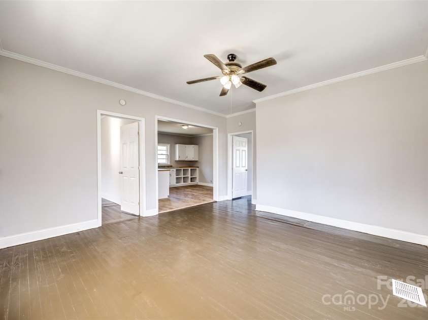 122 Quinn Avenue, Gastonia, NC 28054.  MLS# CAR4214740, YatesRealty ID 3091. 