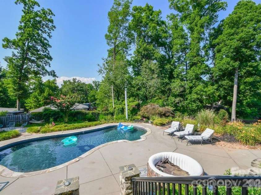 711 Yadkin Street, Albemarle, NC 28001.  MLS# CAR4326114, YatesRealty ID 3091. 
