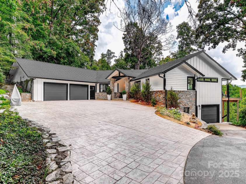 169 Pickens Road, Weaverville, NC 28787.  MLS# CAR4281406, YatesRealty ID 30910. 