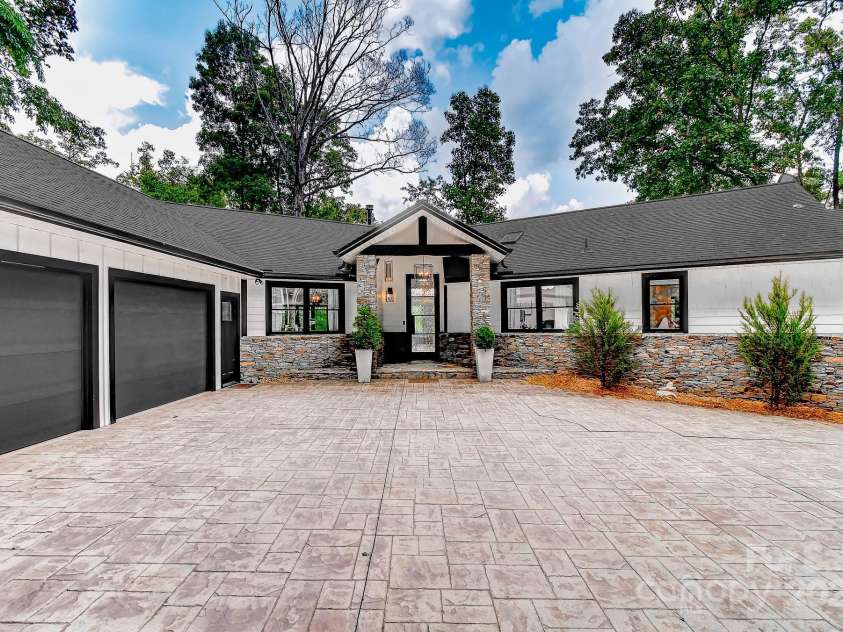 169 Pickens Road, Weaverville, NC 28787.  MLS# CAR4281406, YatesRealty ID 30910. 