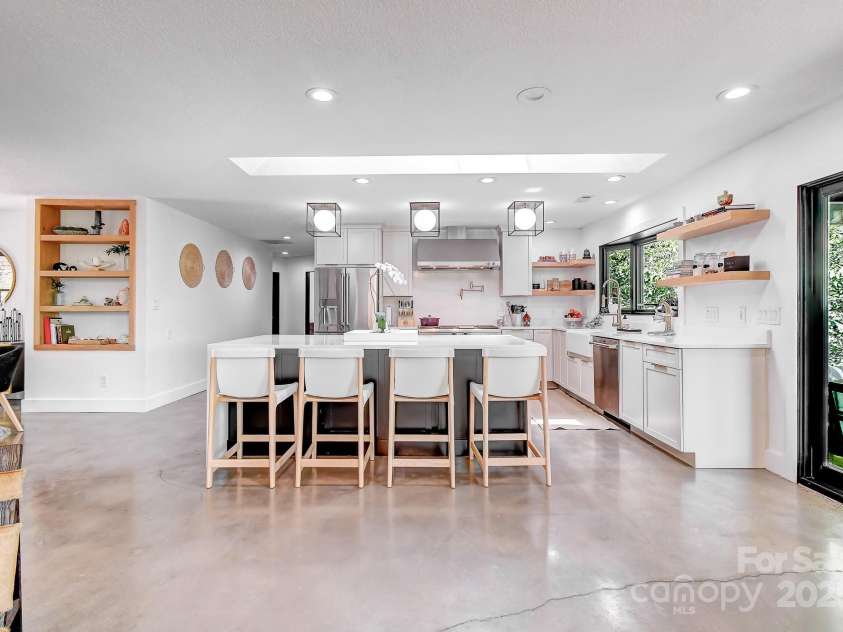 169 Pickens Road, Weaverville, NC 28787.  MLS# CAR4281406, YatesRealty ID 30910. 