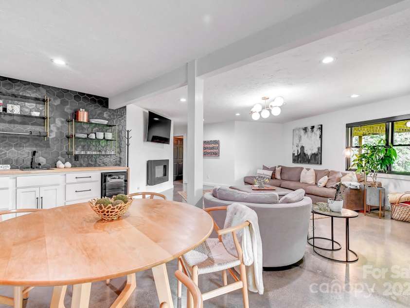 169 Pickens Road, Weaverville, NC 28787.  MLS# CAR4281406, YatesRealty ID 30910. 