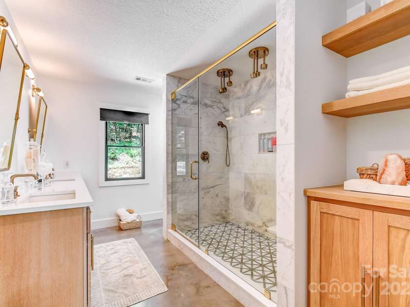 169 Pickens Road, Weaverville, NC 28787.  MLS# CAR4281406, YatesRealty ID 30910. Primary bathroom