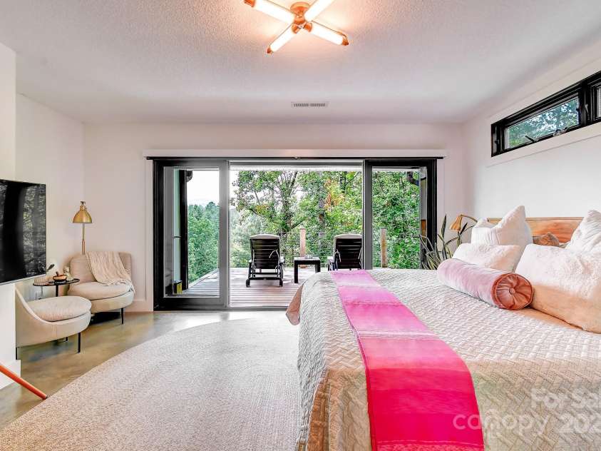 169 Pickens Road, Weaverville, NC 28787.  MLS# CAR4281406, YatesRealty ID 30910. Primary bedroom