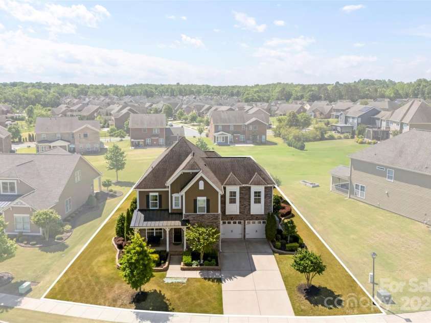 2511 Carnation Drive, Harrisburg, NC 28075.  MLS# CAR4253045, YatesRealty ID 30911. 