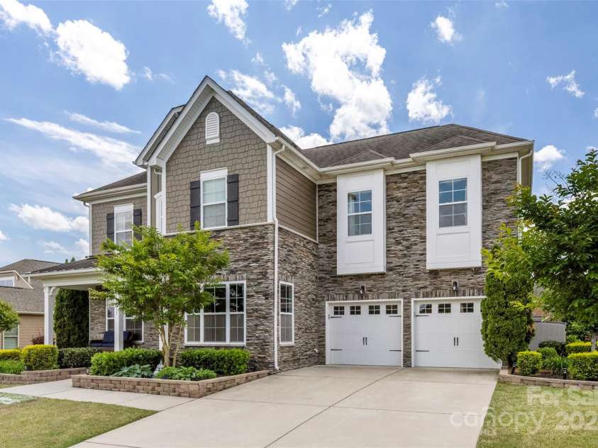 2511 Carnation Drive, Harrisburg, NC 28075.  MLS# CAR4253045, YatesRealty ID 30911. 