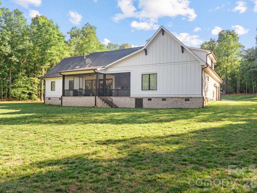 6514 Forney Hill Road, Denver, NC 28037.  MLS# CAR4389096, YatesRealty ID 30911. 