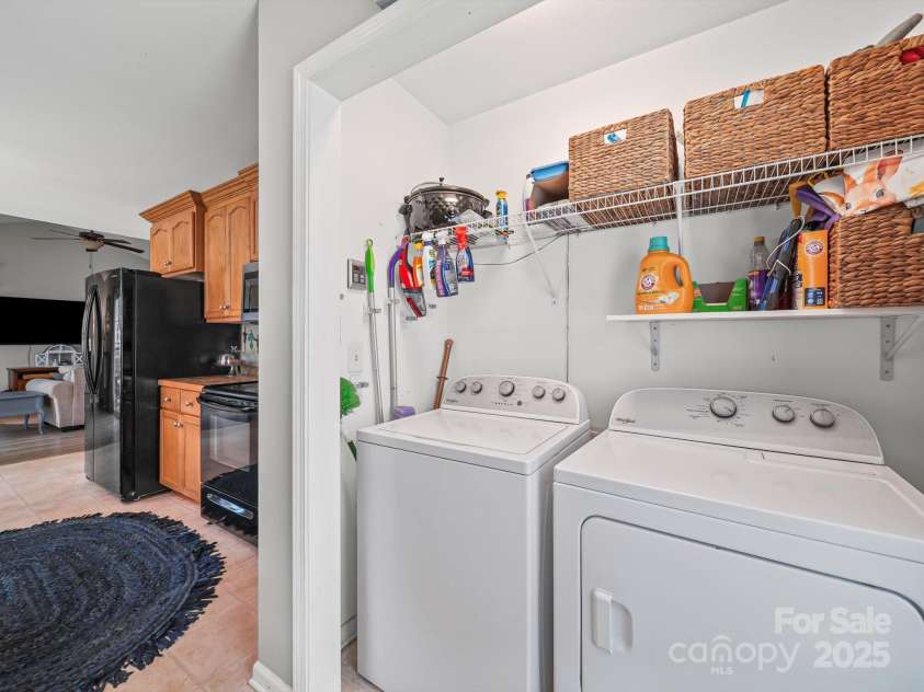 2017 Longhorn Drive, Dallas, NC 28034.  MLS# CAR4283663, YatesRealty ID 30912. 