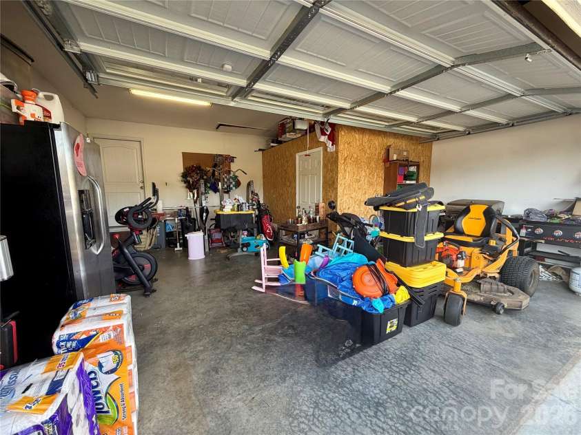 510 Carpenter Street, Maiden, NC 28650.  MLS# CAR4364335, YatesRealty ID 30912. 