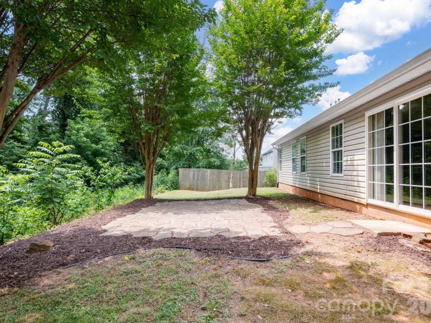 2244 Wexford Way, Statesville, NC 28625.  MLS# CAR4389393, YatesRealty ID 30913. 